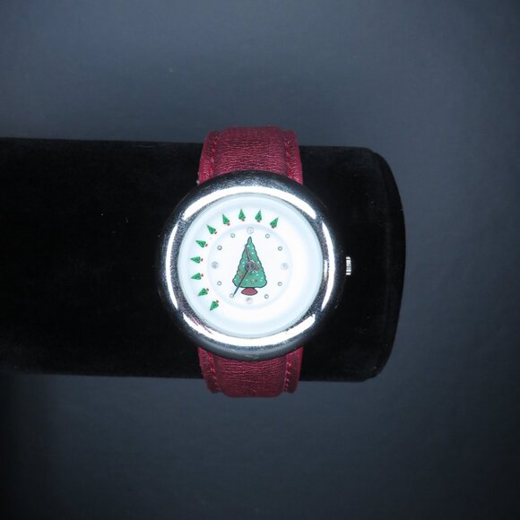 Christmas Tree Watch with Circulating Trees - Picture 8 of 8